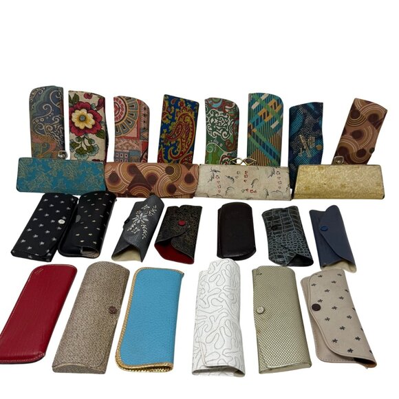 Vtg‎ Eyeglass Cases Collection 25 Pcs Patterns Colors Fabric Vinyl 50's - 70's - Picture 1 of 11